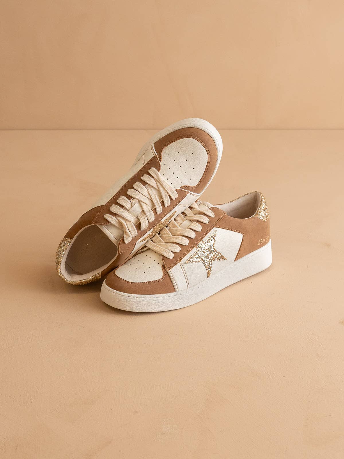 The Liberty | Camel Glitter Star Fall Sneaker