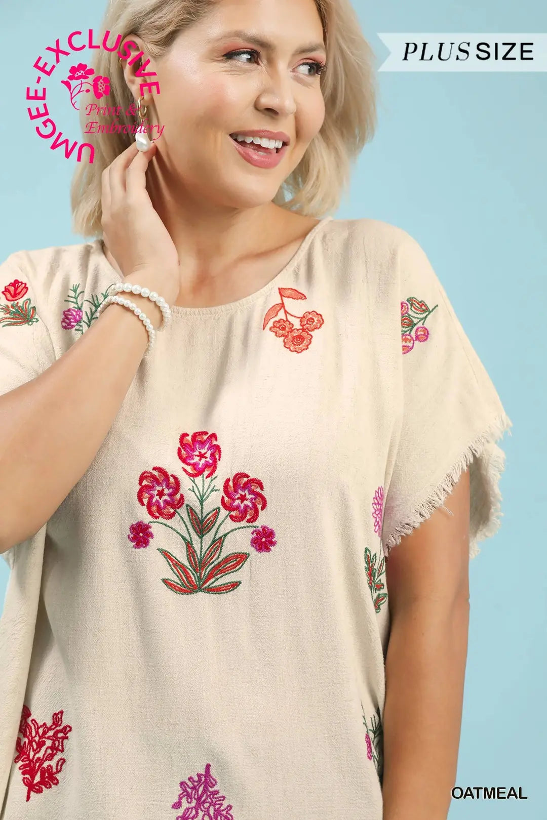 Linen Blend Embroidered Frayed Hem Top (PLUS)