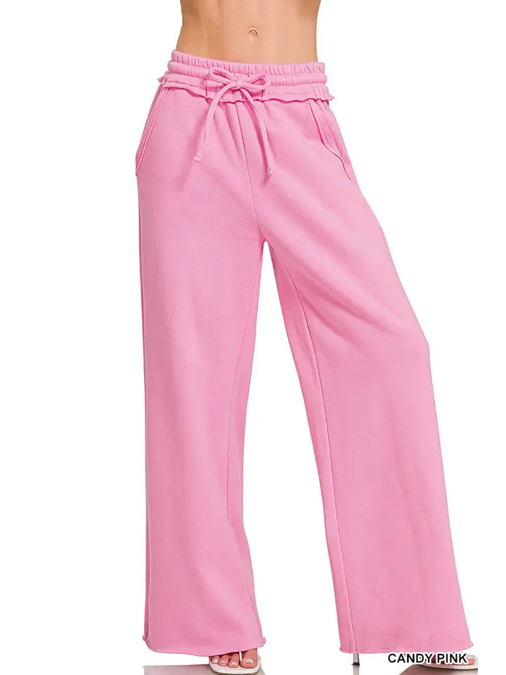 Exposed seam fleece pants