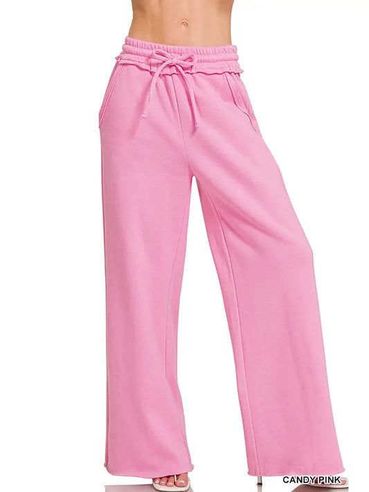 Exposed seam fleece pants