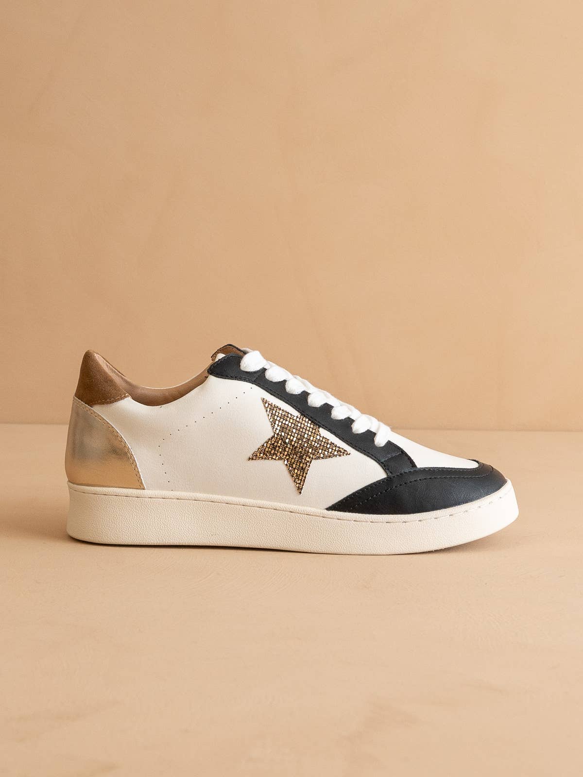 The Eliana Black | Vintage Star Fall Sneakers
