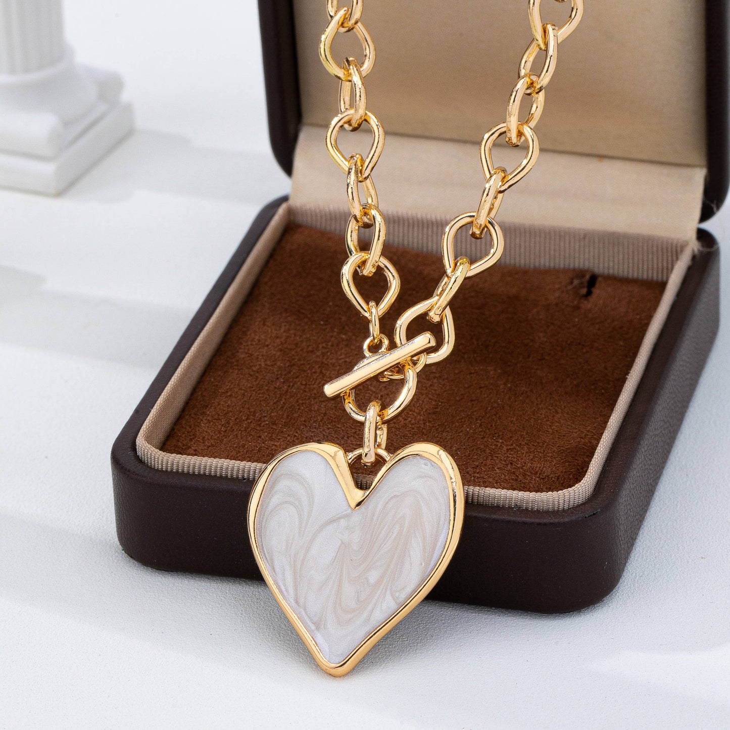 White Inlay Heart Toggle Necklace | 80N93050