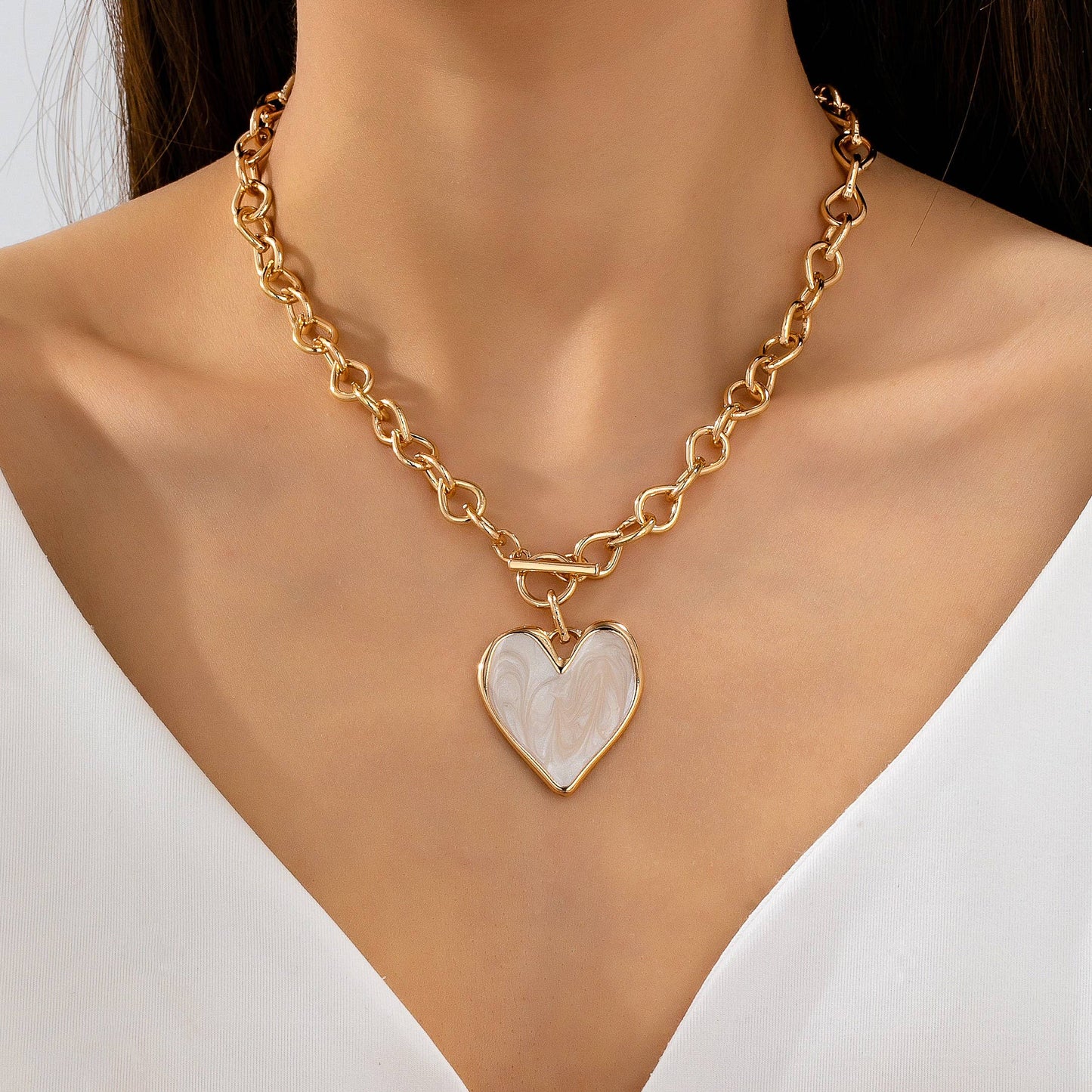 White Inlay Heart Toggle Necklace | 80N93050