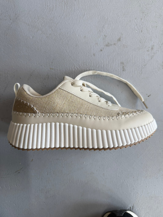 Beige sneaker