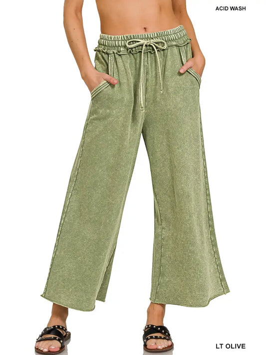 Mineral Wash Sweats Olive