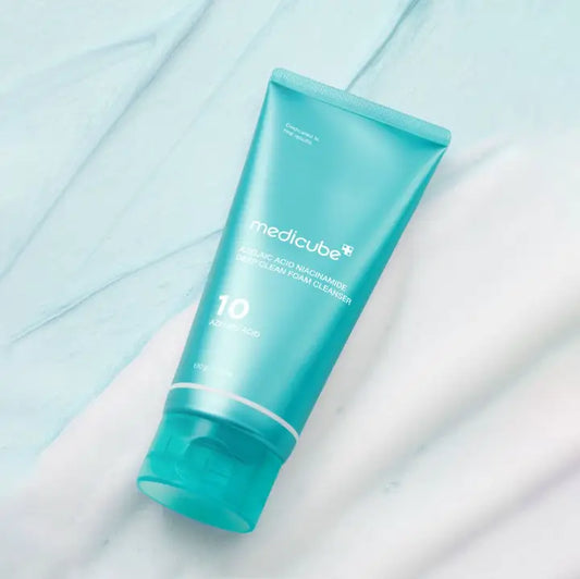 Medicube Azelaic Acid Niacinamide Deep Clean Foam Cleanser