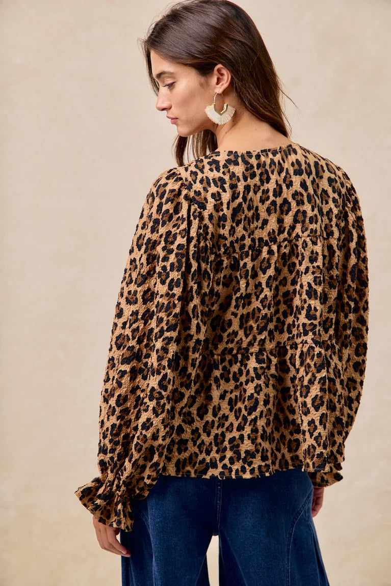 LEOPARD PRINTED BOW TIED TOP WITH V NECK DROP